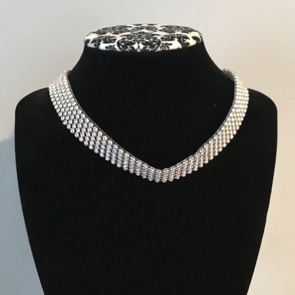 Jewelry - Stunning & beautiful sparkling choker
